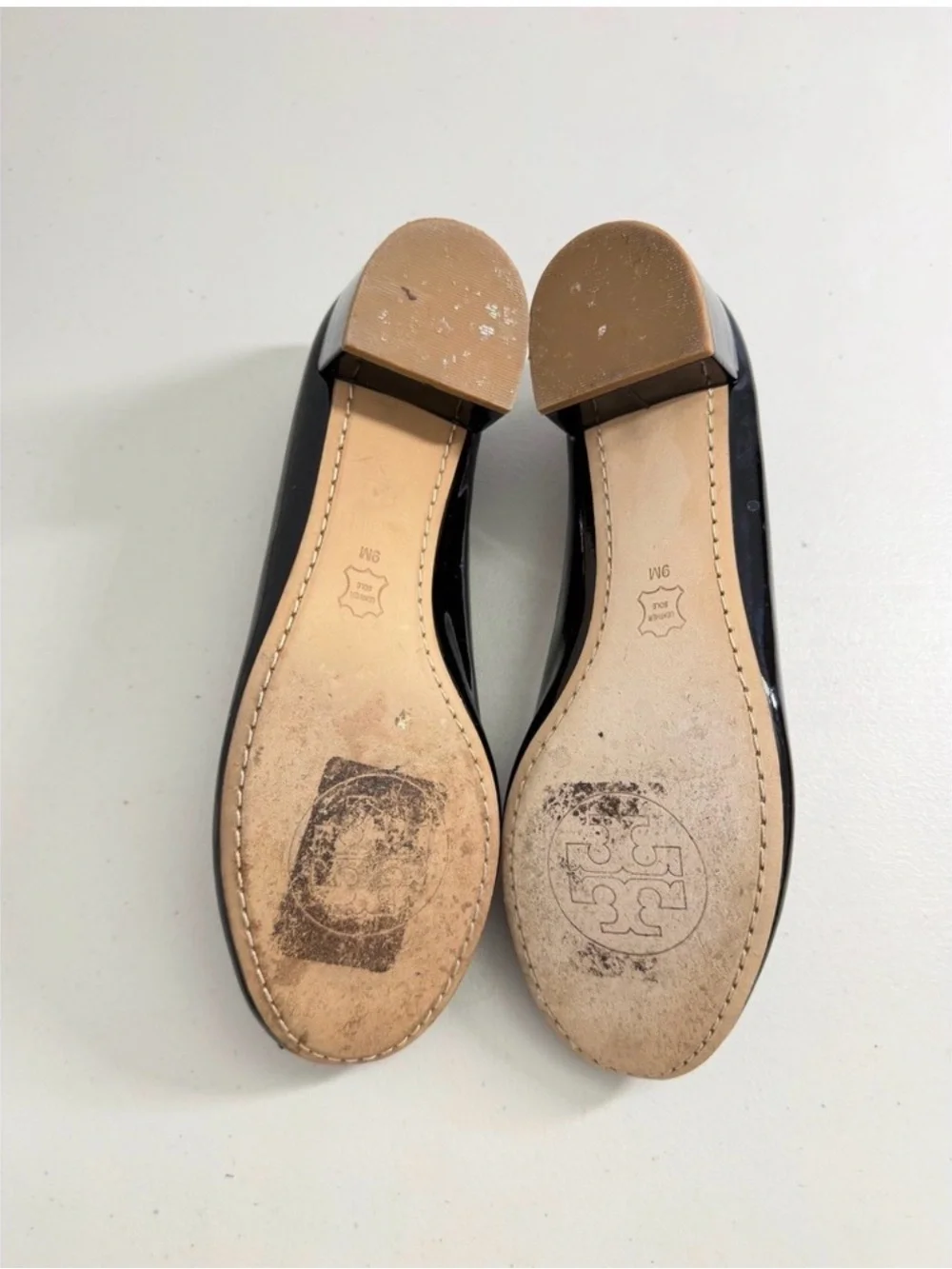 Tory Burch Black Patent Leather Block Heel Pumps Bow Logo Size 9M